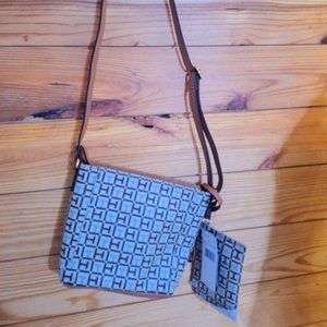 Tommy Hilfiger, Purse and wallet set. Brand new.